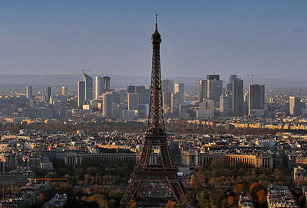 (c) Feh�rv�r Travel