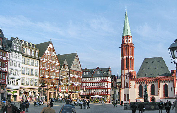 (c) Fehérvár Travel