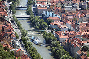 Graz városa a Mura mentén