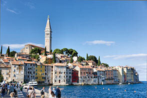 Rovinj �v�rosa a parti s�t�nyr�l