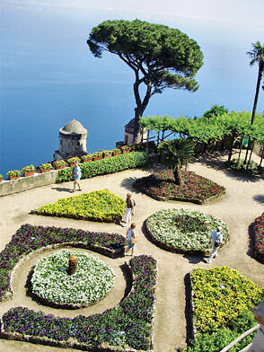 Ravello  kil�t�s a Rufolo palot�b�l