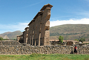 Raqchi a Viracocha templom romjai