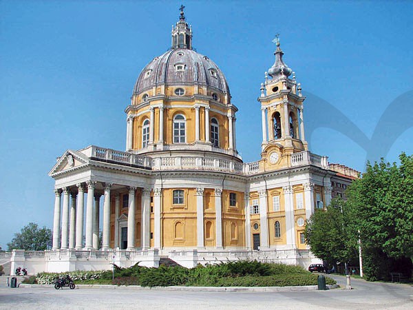 (c) Fehérvár Travel